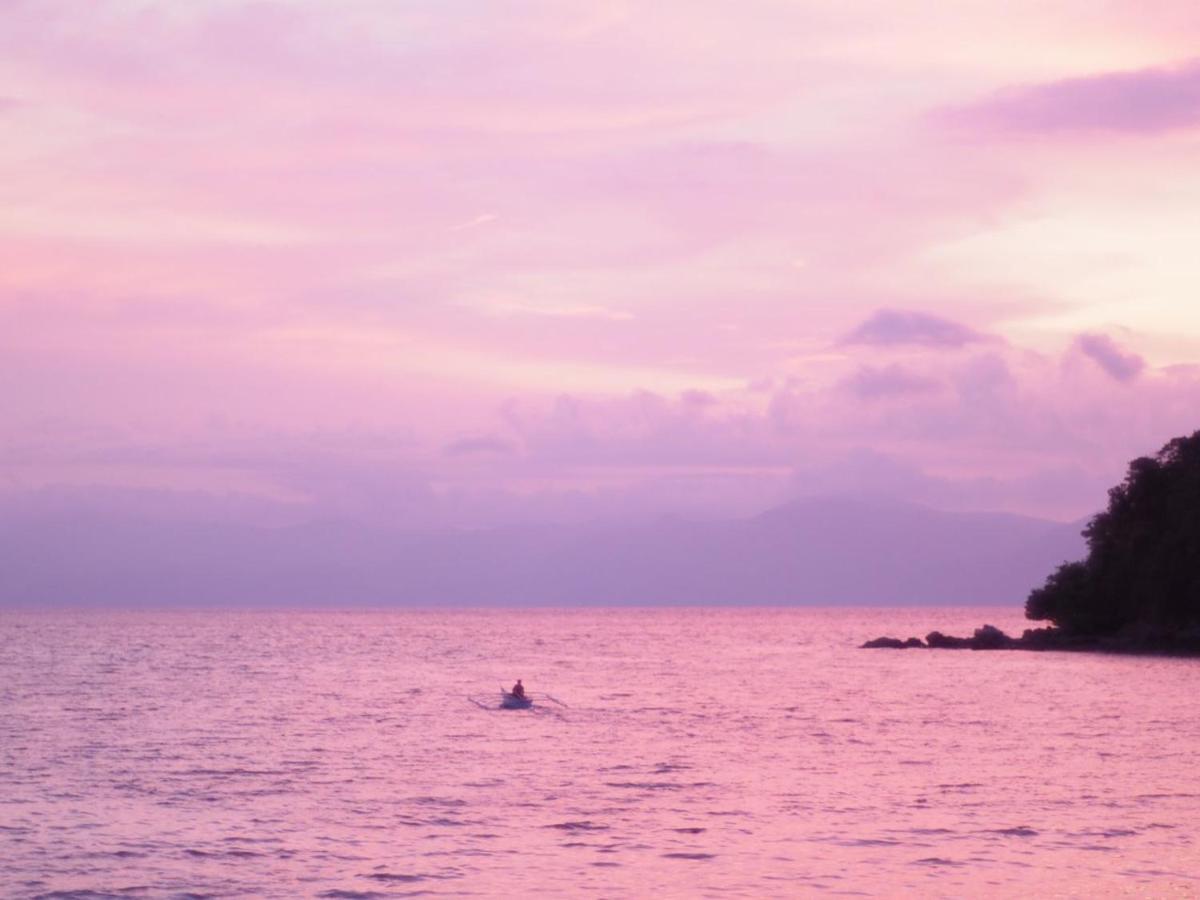 Romblon Beach And Dive Resort ภายนอก รูปภาพ